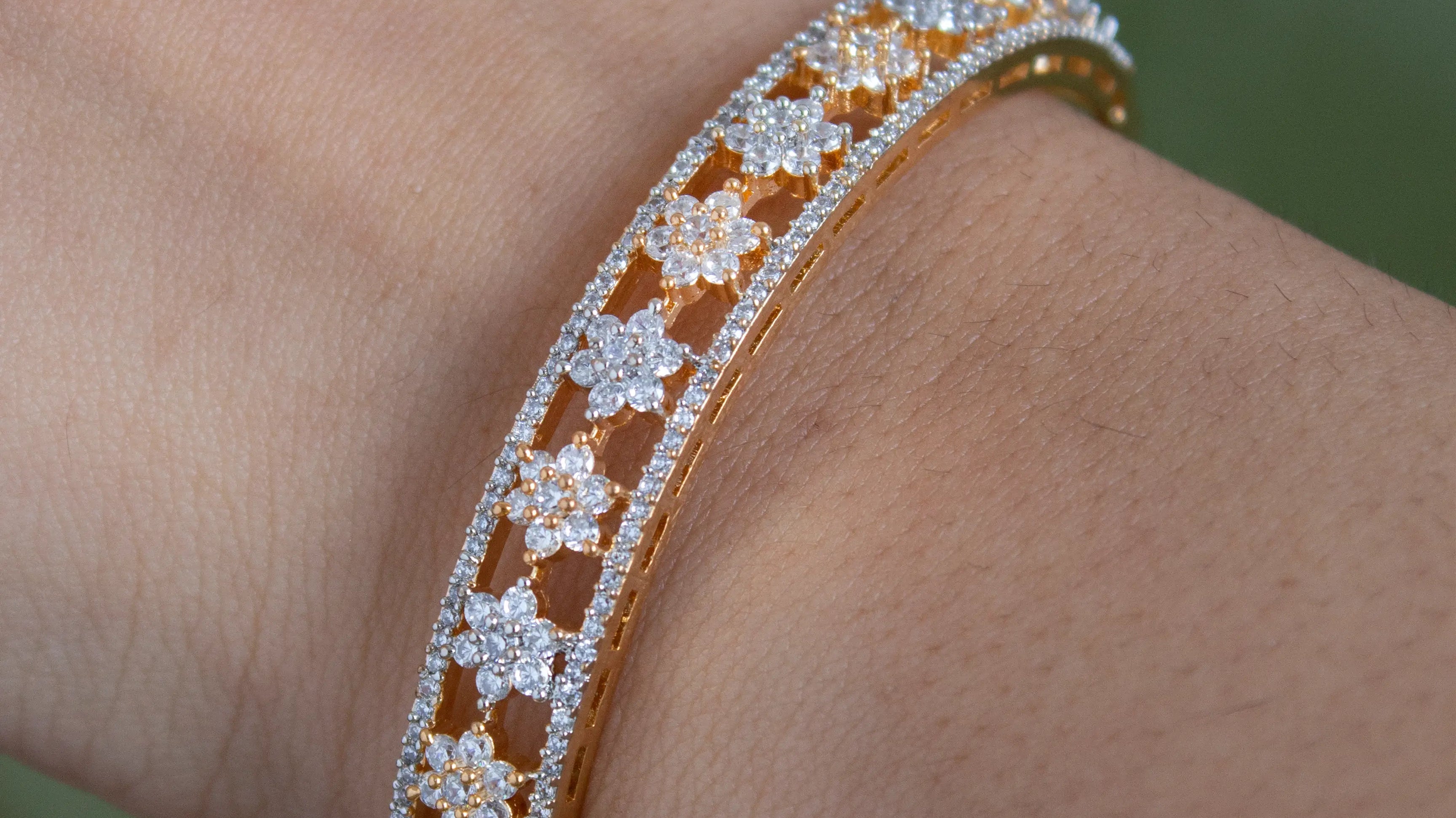 Dual Tone Jewellery — The Perfect Balance of Gold and Silver