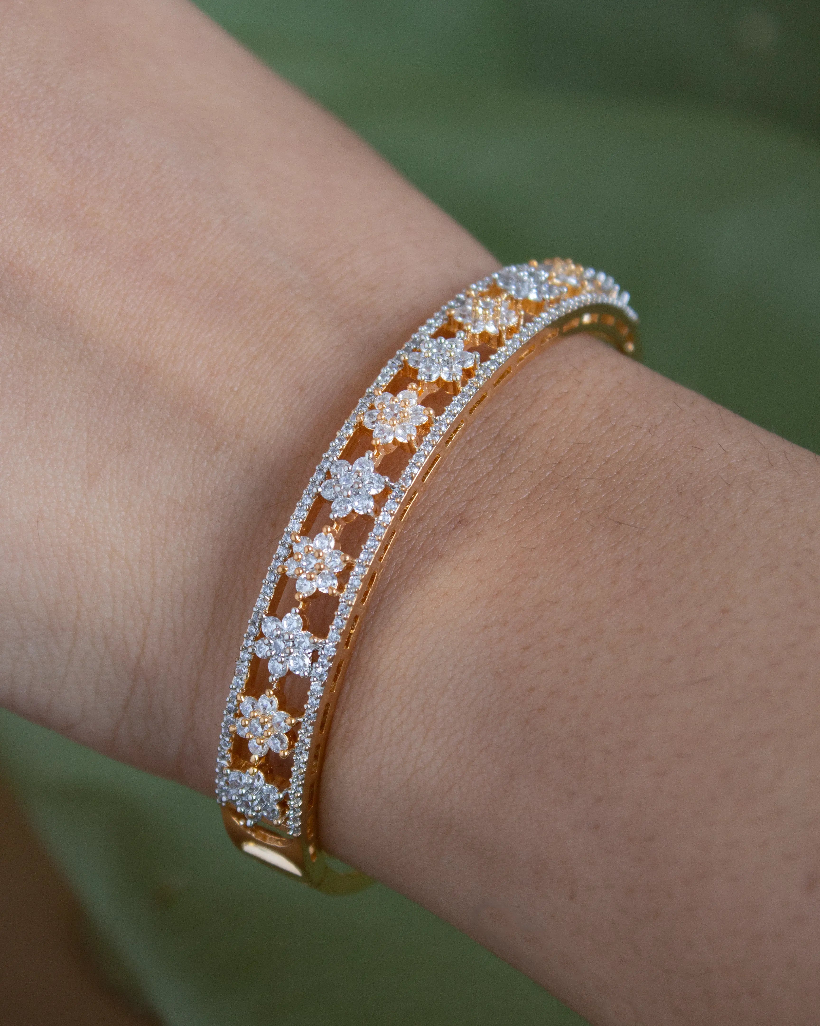 Dual Tone Jewellery — The Perfect Balance of Gold and Silver