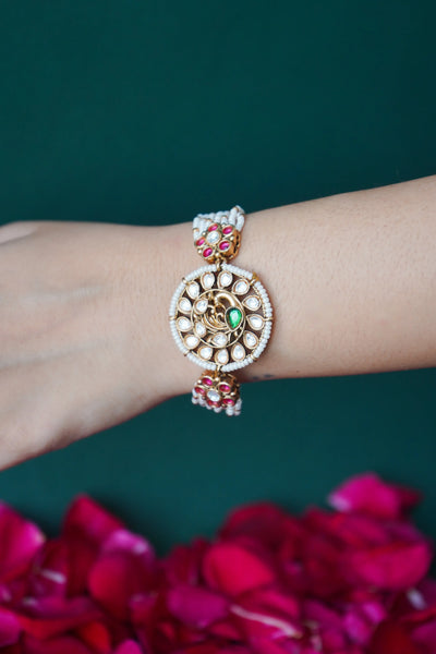 Ishanya Kundan Bracelet