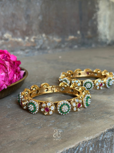 Savira Gokhru Openable Bangles- Set of 2