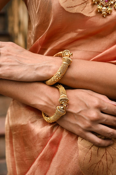 Ilaana Temple Openable Bangles - Set of 2
