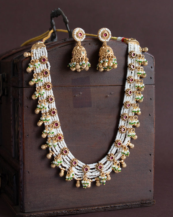 Neshi Antique Pearl Necklace Set