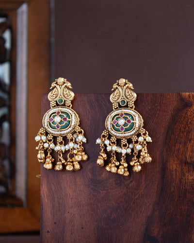 Kavini Statement Earring