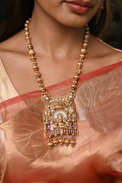 Harini Temple Ganesh Pendant Necklace Set