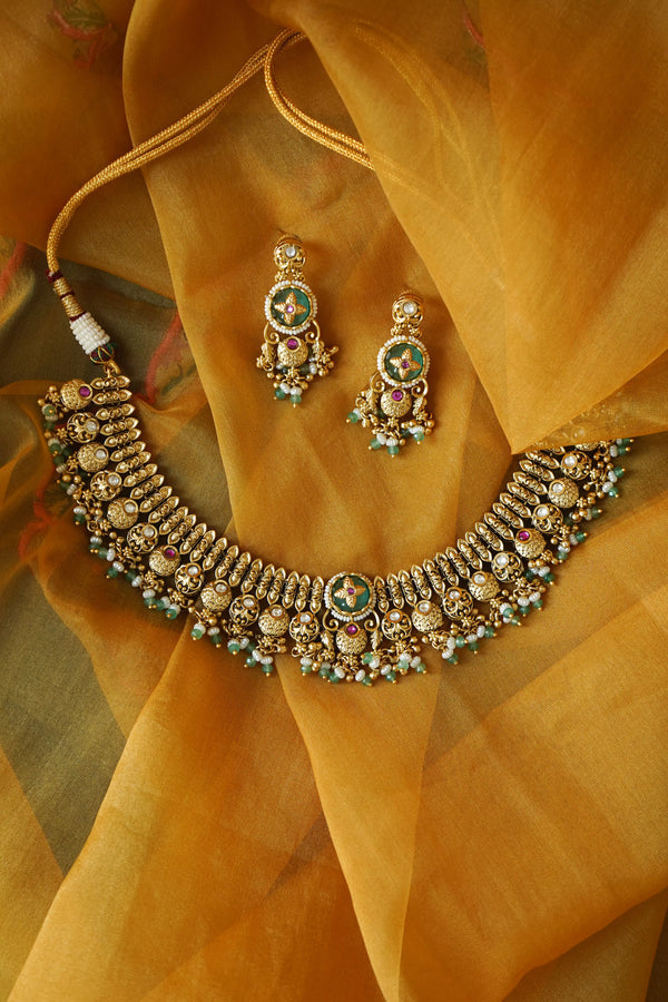 Navina Antique Necklace Set