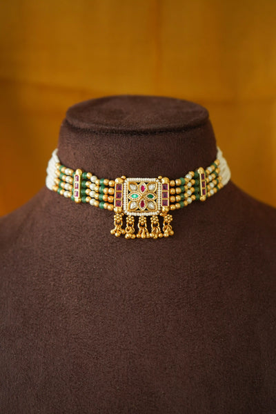 Nalira Choker Necklace Set