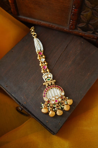 Kamini Antique Pearl Maangtika