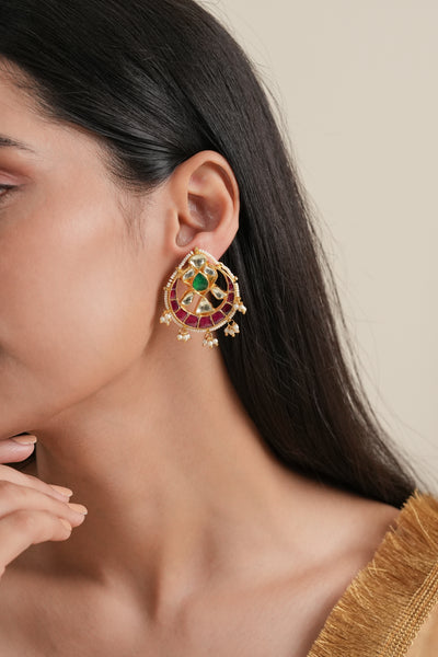Naisha Pachi Kundan Earrings