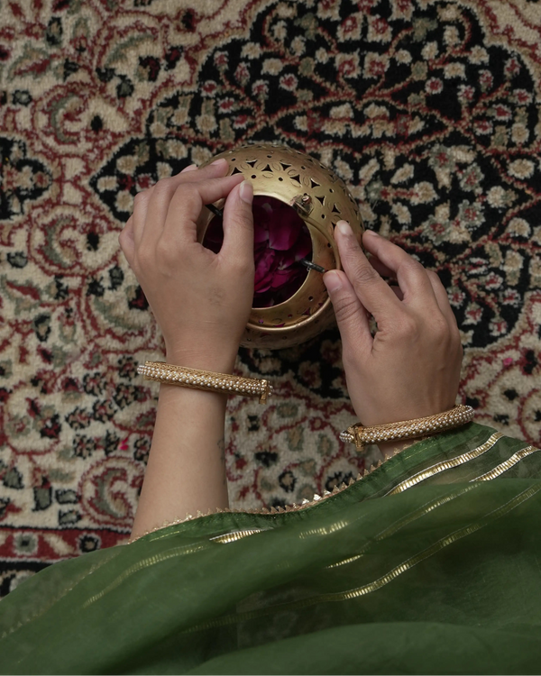 Vesna Antique Pearl and Gold Openable Bangles- Set of 2