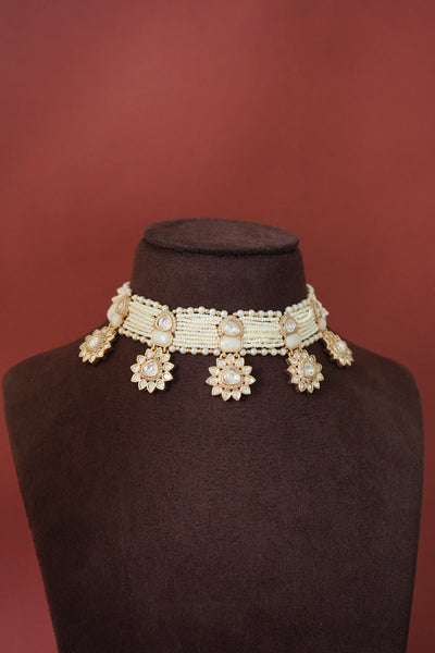 Mrinala Kundan Choker Set