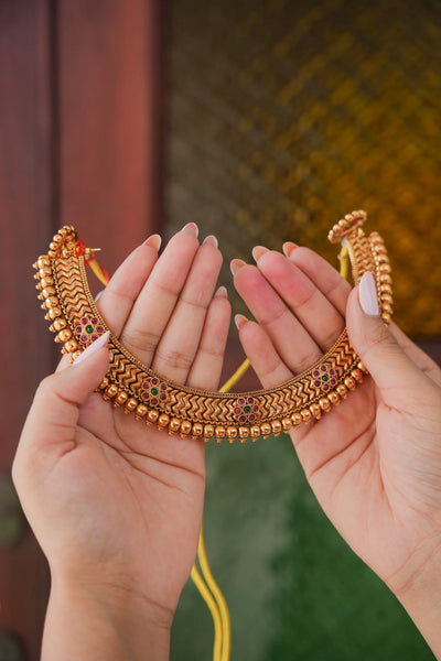 Nivitha Antique Necklace Set with Earrings