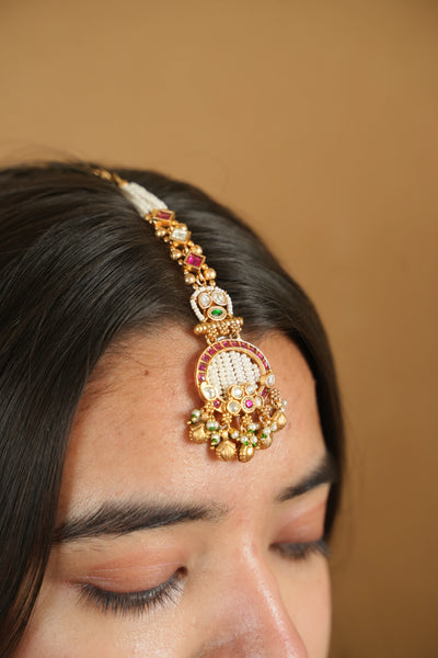 Kamini Antique Pearl Maangtika